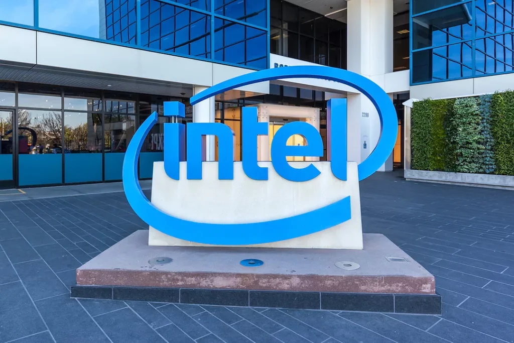 intel layoffs