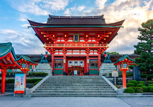 Red torii gates at Fushimi Inari is the best destinations to visit in japan